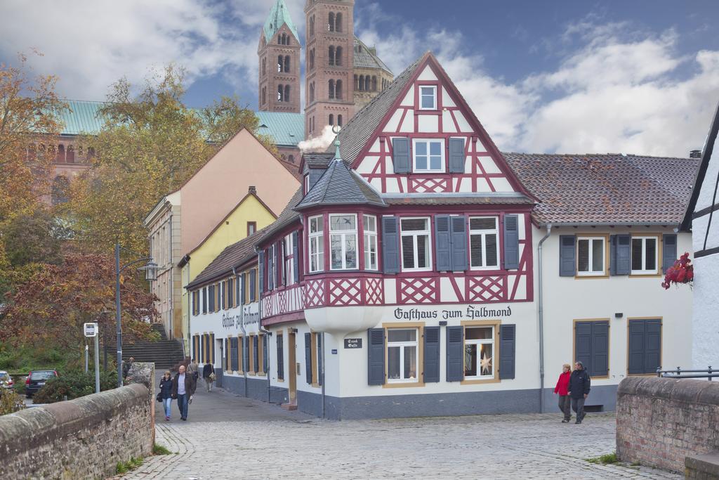 Hotel Gasthaus Zum Halbmond à Spire Extérieur photo
